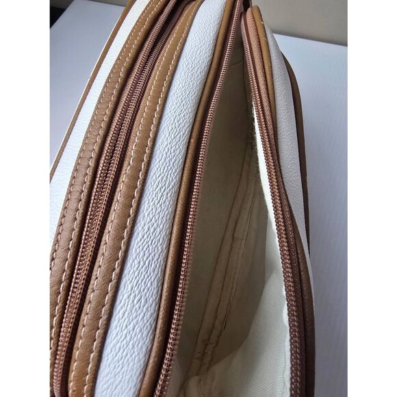 International Series Bag New, no tag - Picture 5 of 9